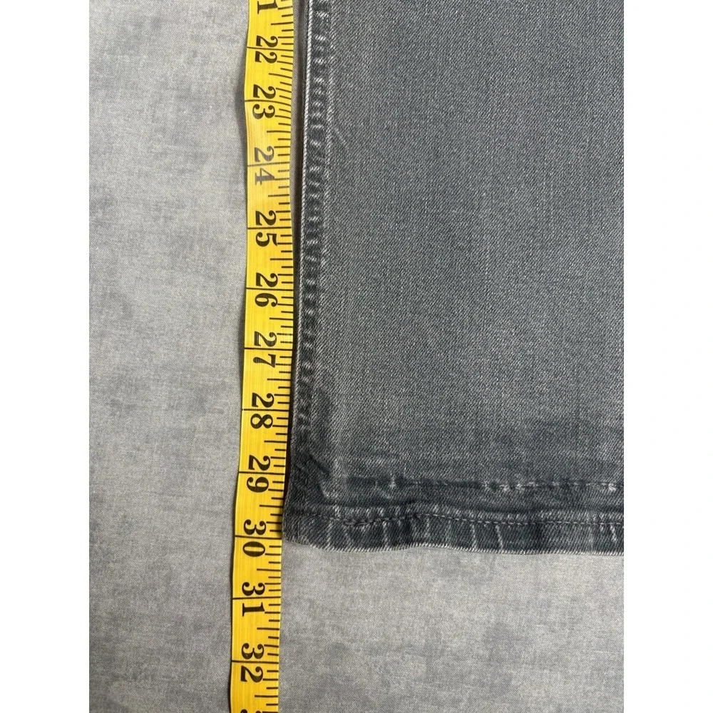 Levis very good